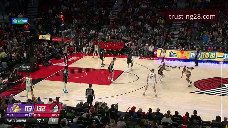 洛杉矶湖人队客场取胜技术流深度解析：从高效进攻到平台稳定性体验